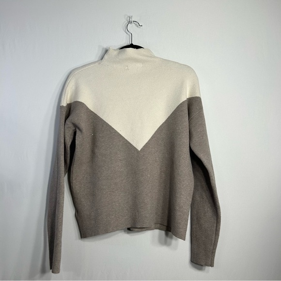 Cynthia Rowley ColorBlock Turtleneck Mockneck Contemporary Preppy Sweater Size M - Picture 3 of 14